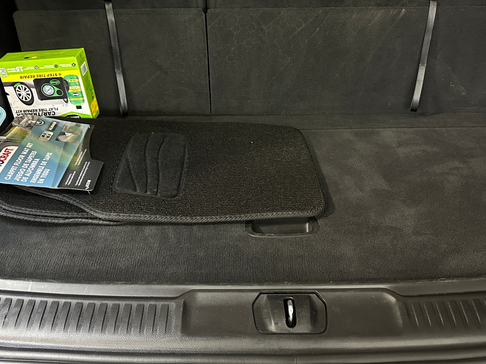 Thumbnail: 2025 Jeep Wagoneer - 6