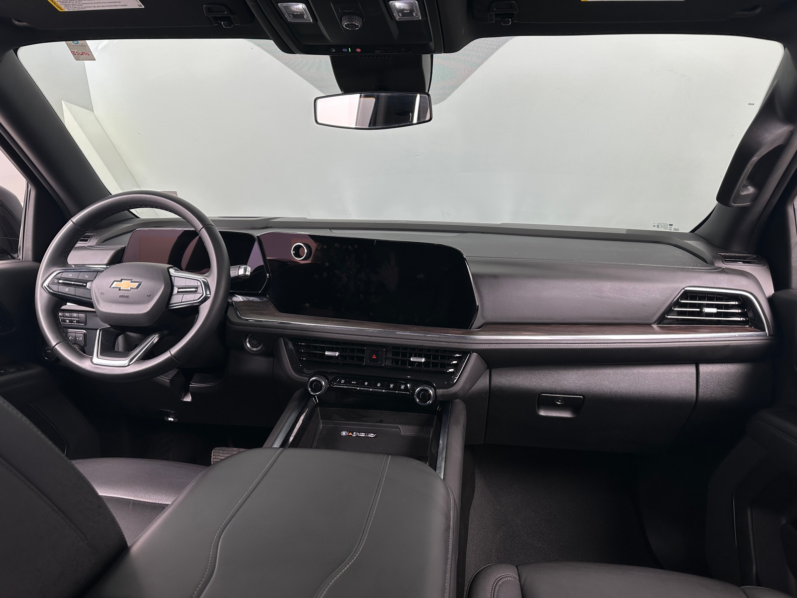 Thumbnail: 2025 Chevrolet Tahoe - 2