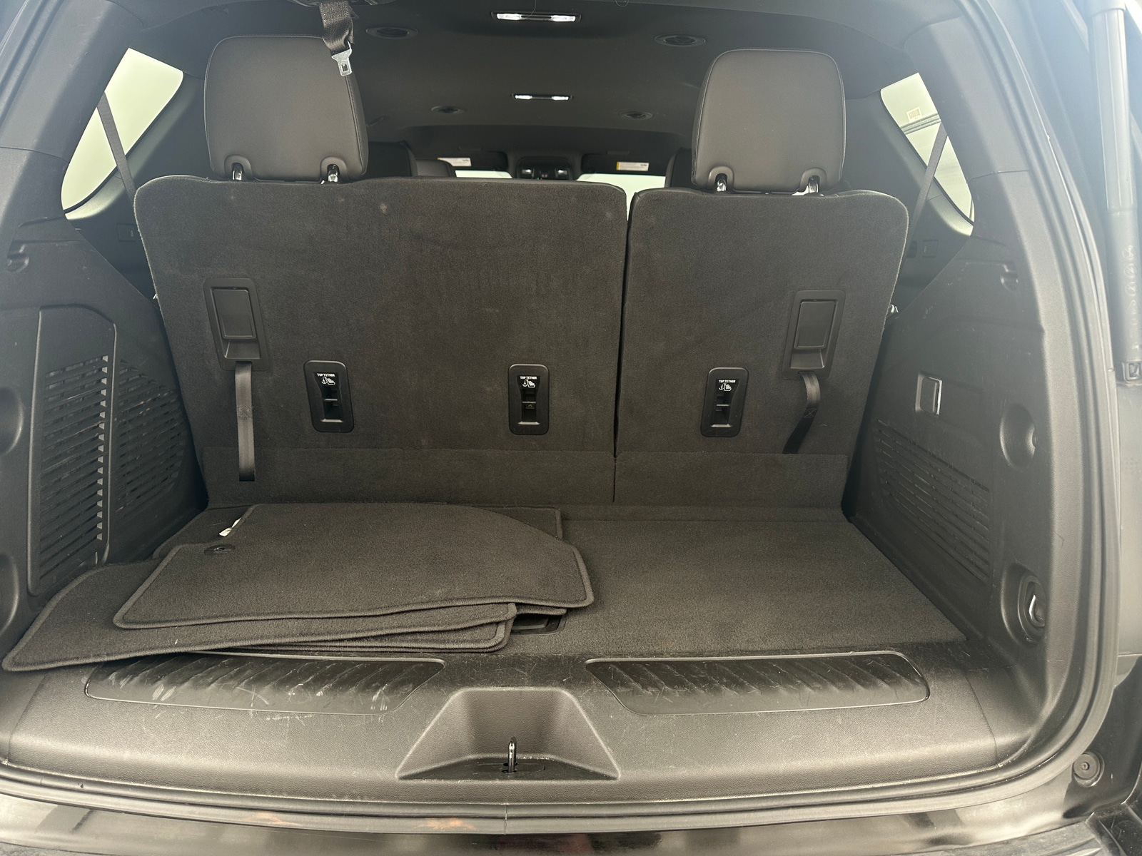 Thumbnail: 2025 Chevrolet Tahoe - 6