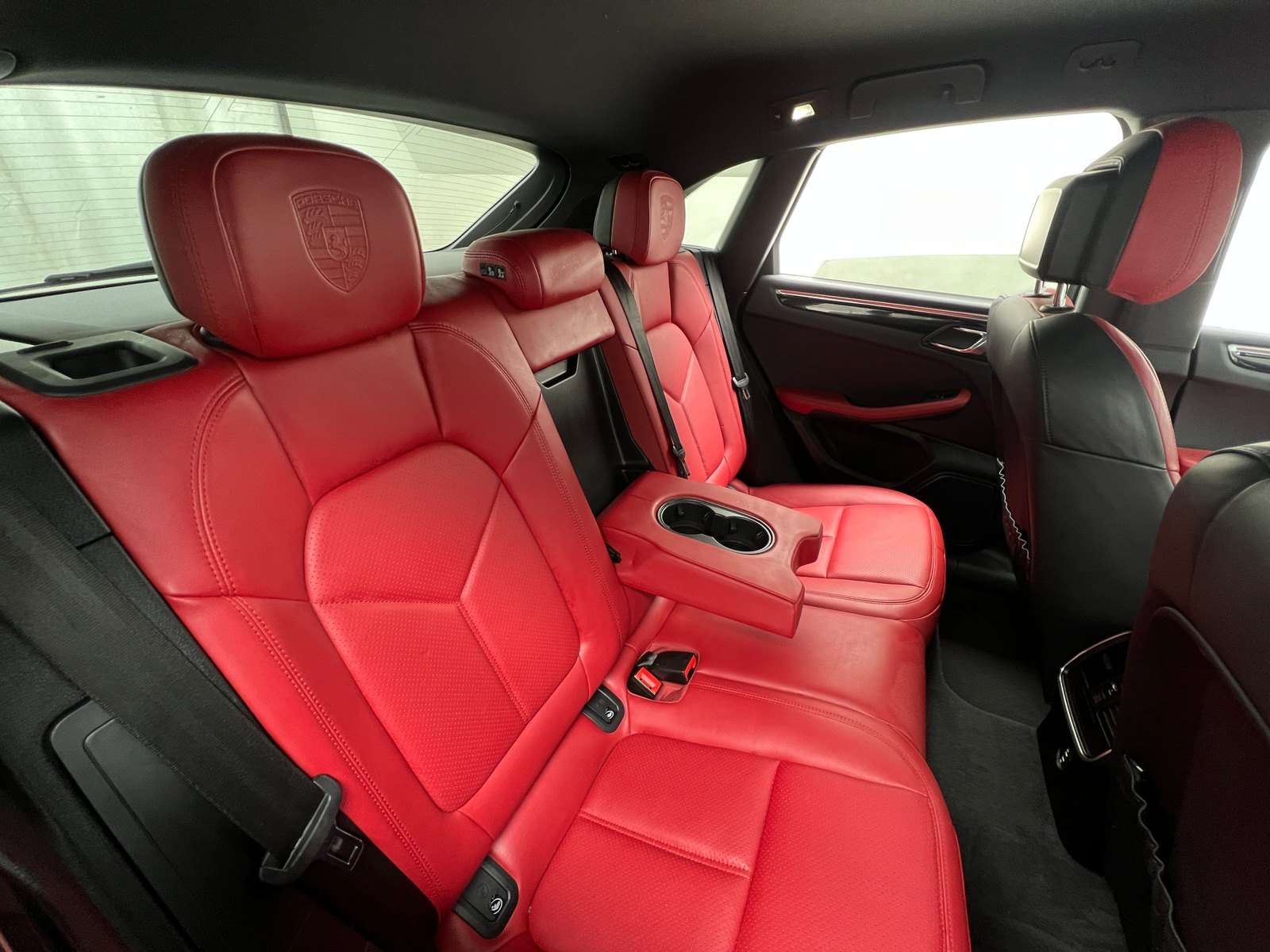 Thumbnail: 2020 Porsche Macan - 5