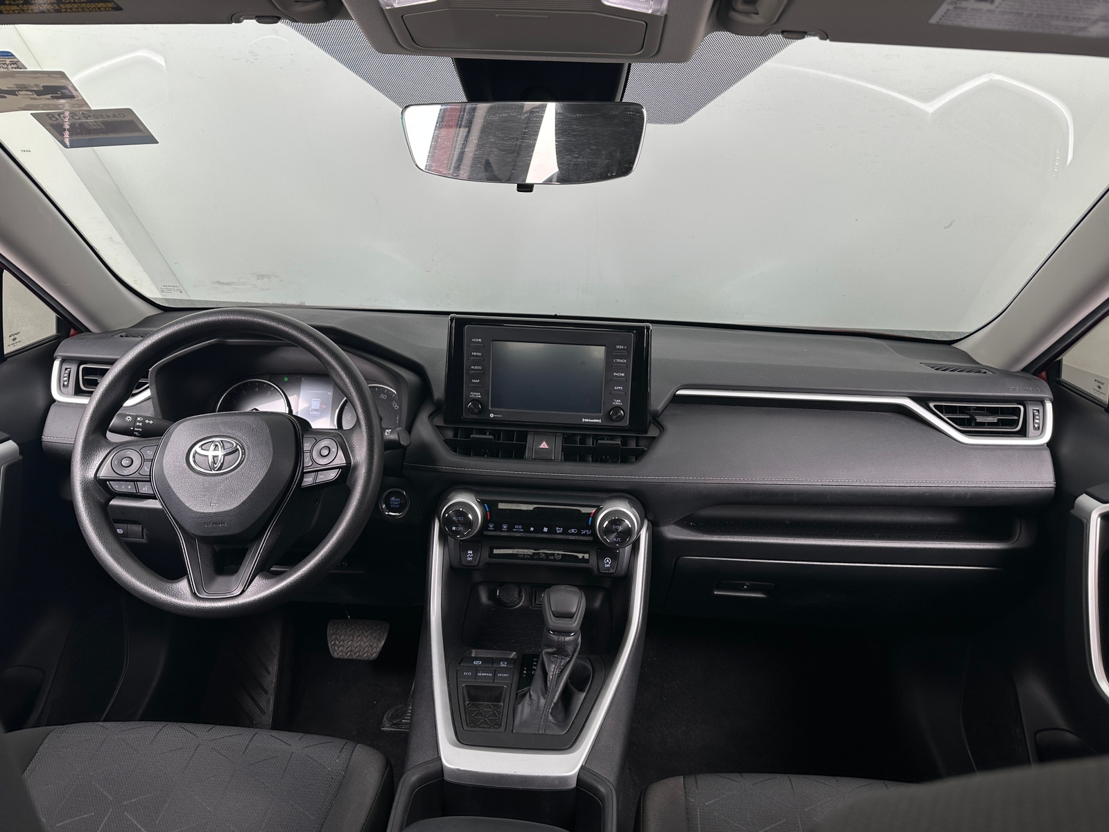 Thumbnail: 2022 Toyota RAV4 - 3