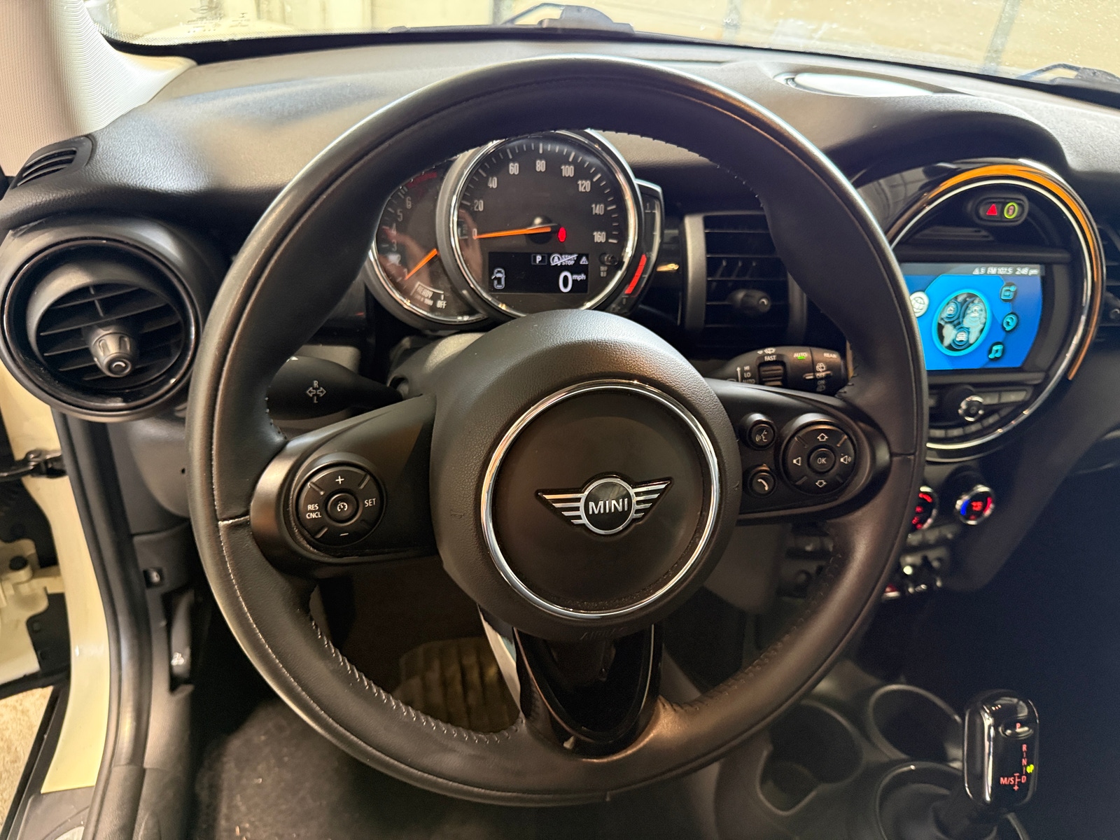 Thumbnail: 2020 MINI Cooper Hardtop - 4