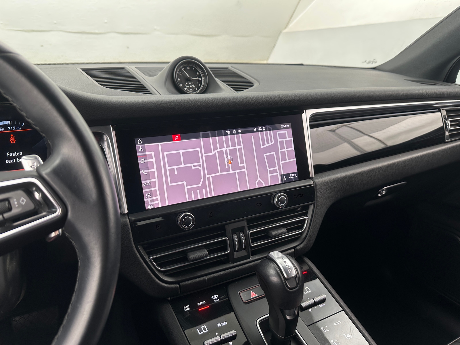 Thumbnail: 2023 Porsche Macan - 3