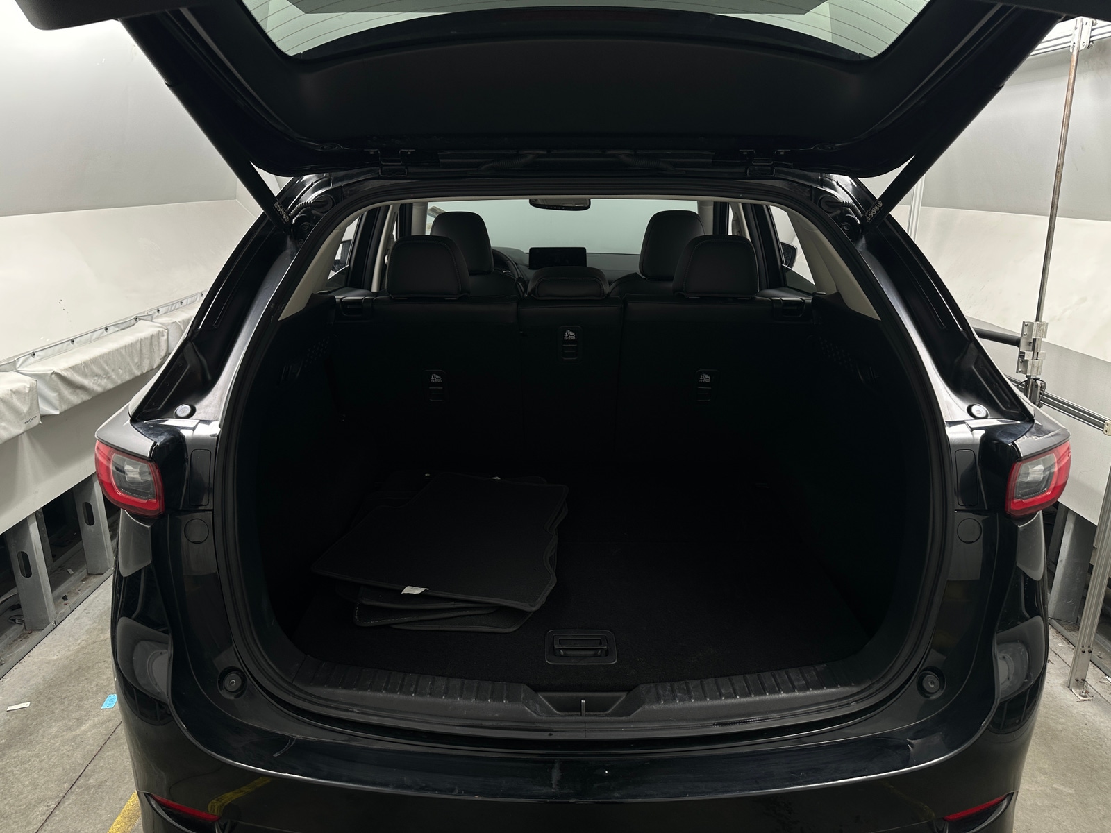 Thumbnail: 2025 Mazda CX-5 - 6