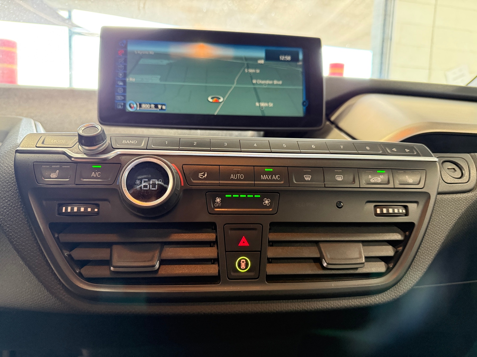 Thumbnail: 2017 BMW i3 - 4