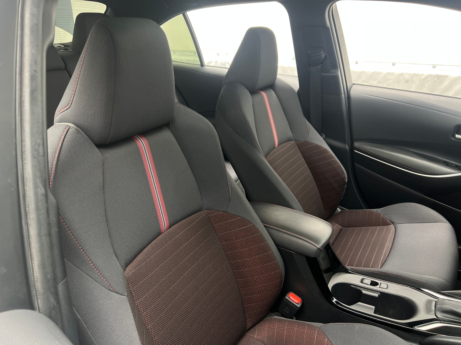 Thumbnail: 2024 Toyota Corolla - 2