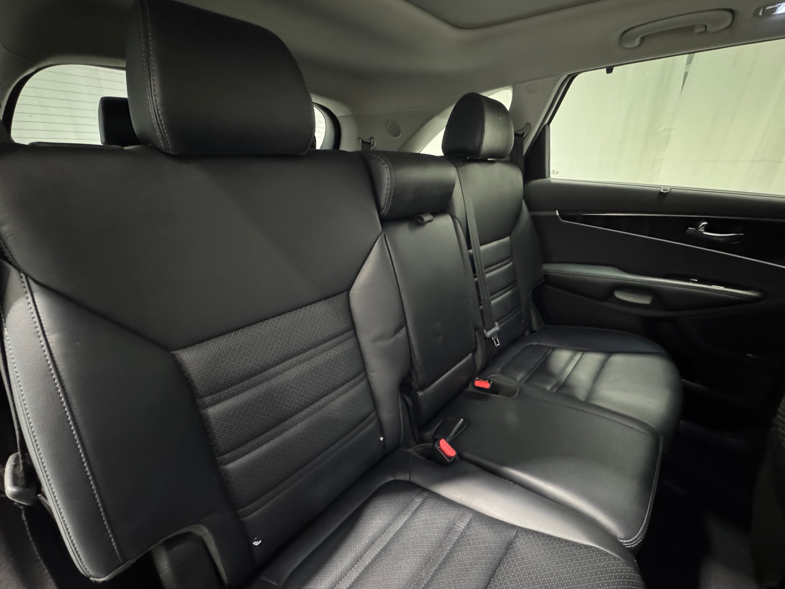 Thumbnail: 2019 Kia Sorento - 5