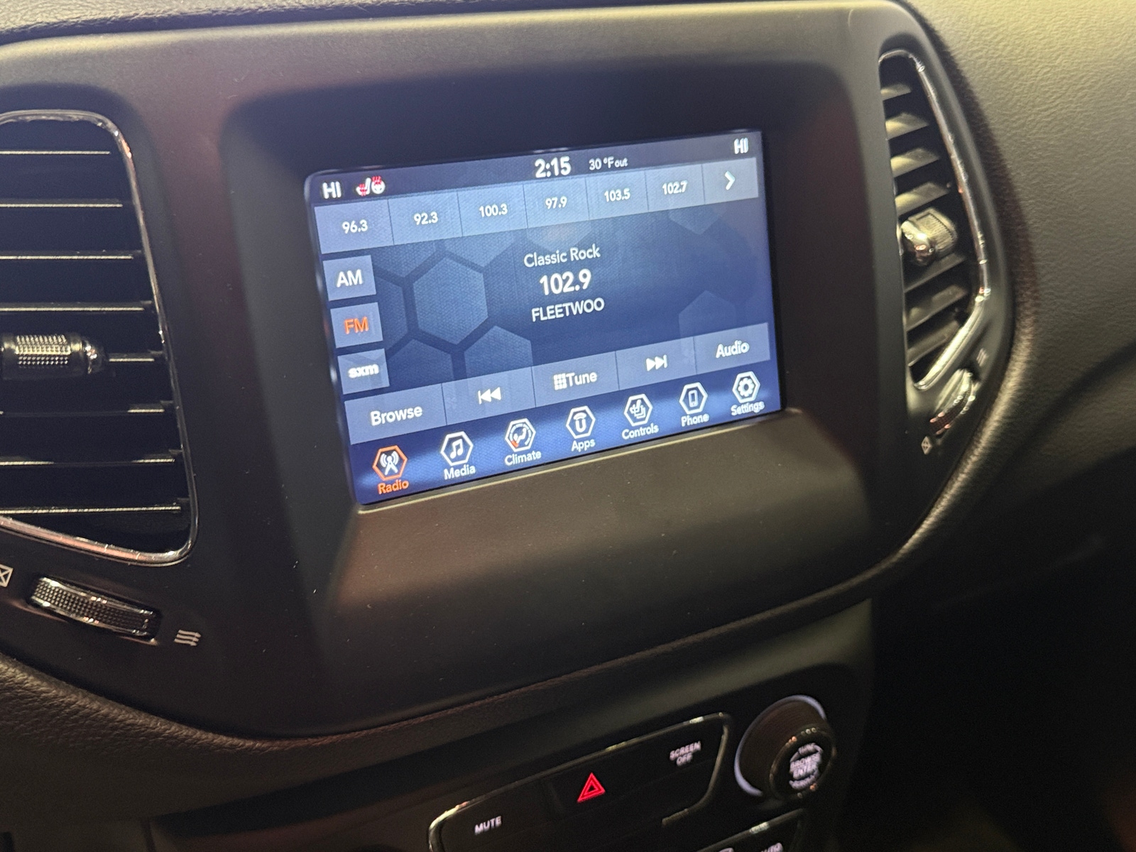 Thumbnail: 2021 Jeep Compass - 3