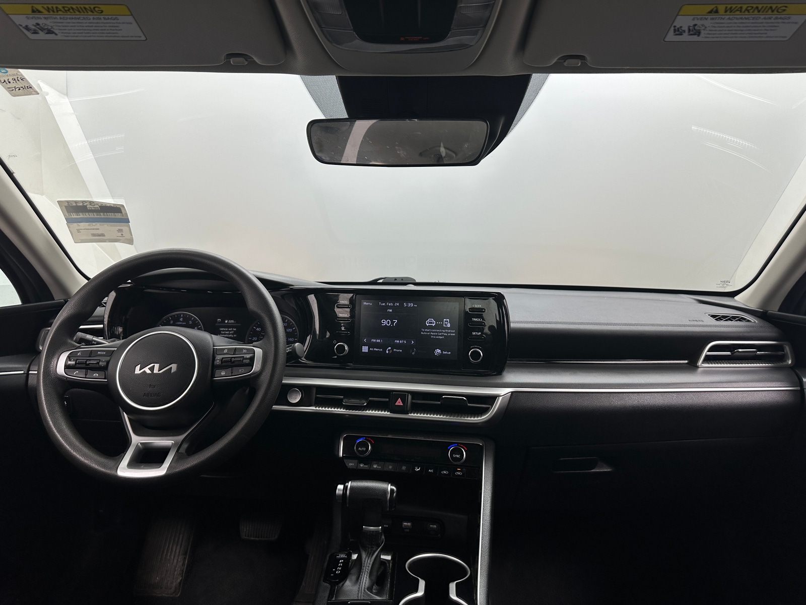 Thumbnail: 2023 Kia K5 - 3