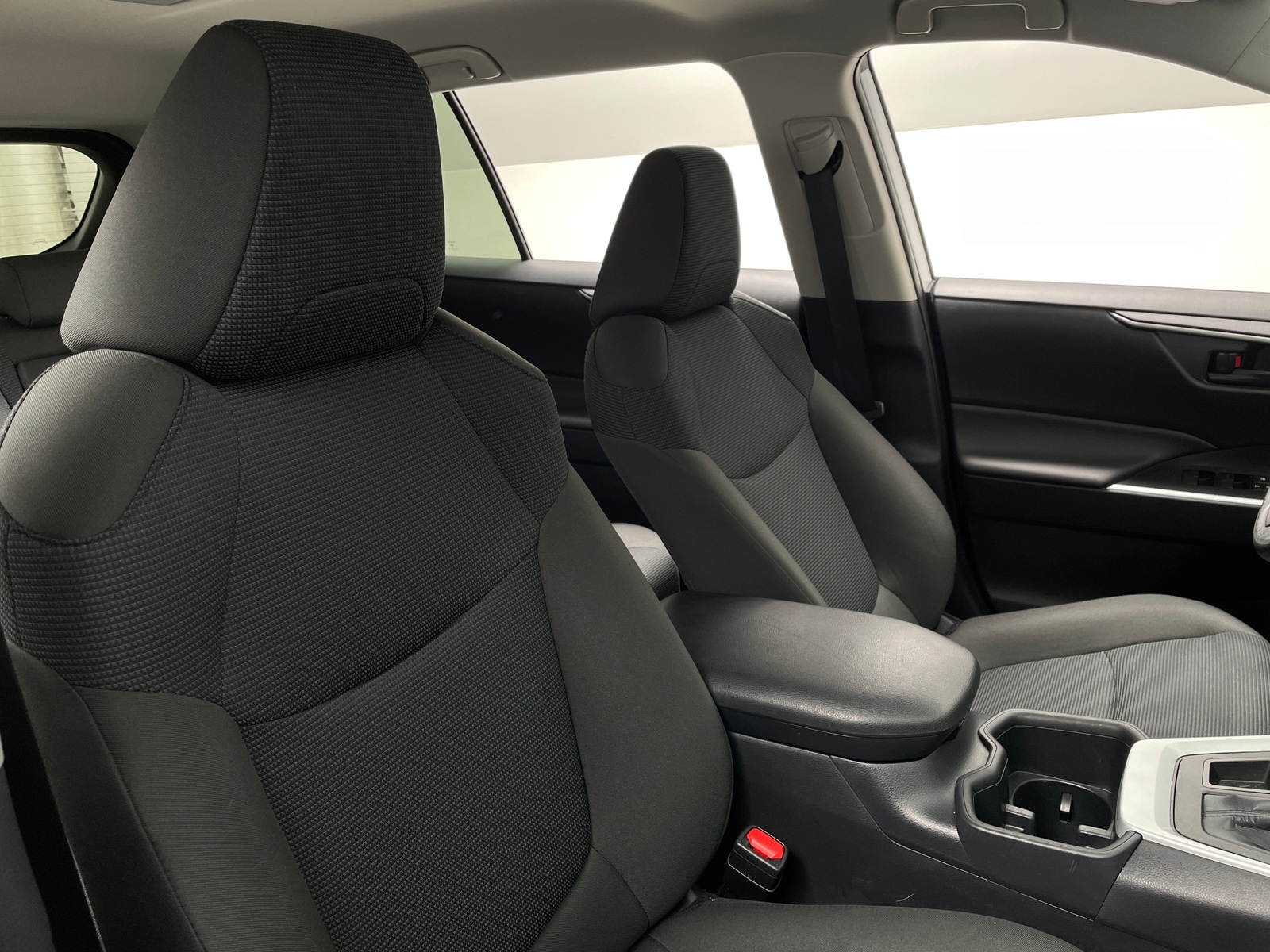 Thumbnail: 2025 Toyota RAV4 - 2