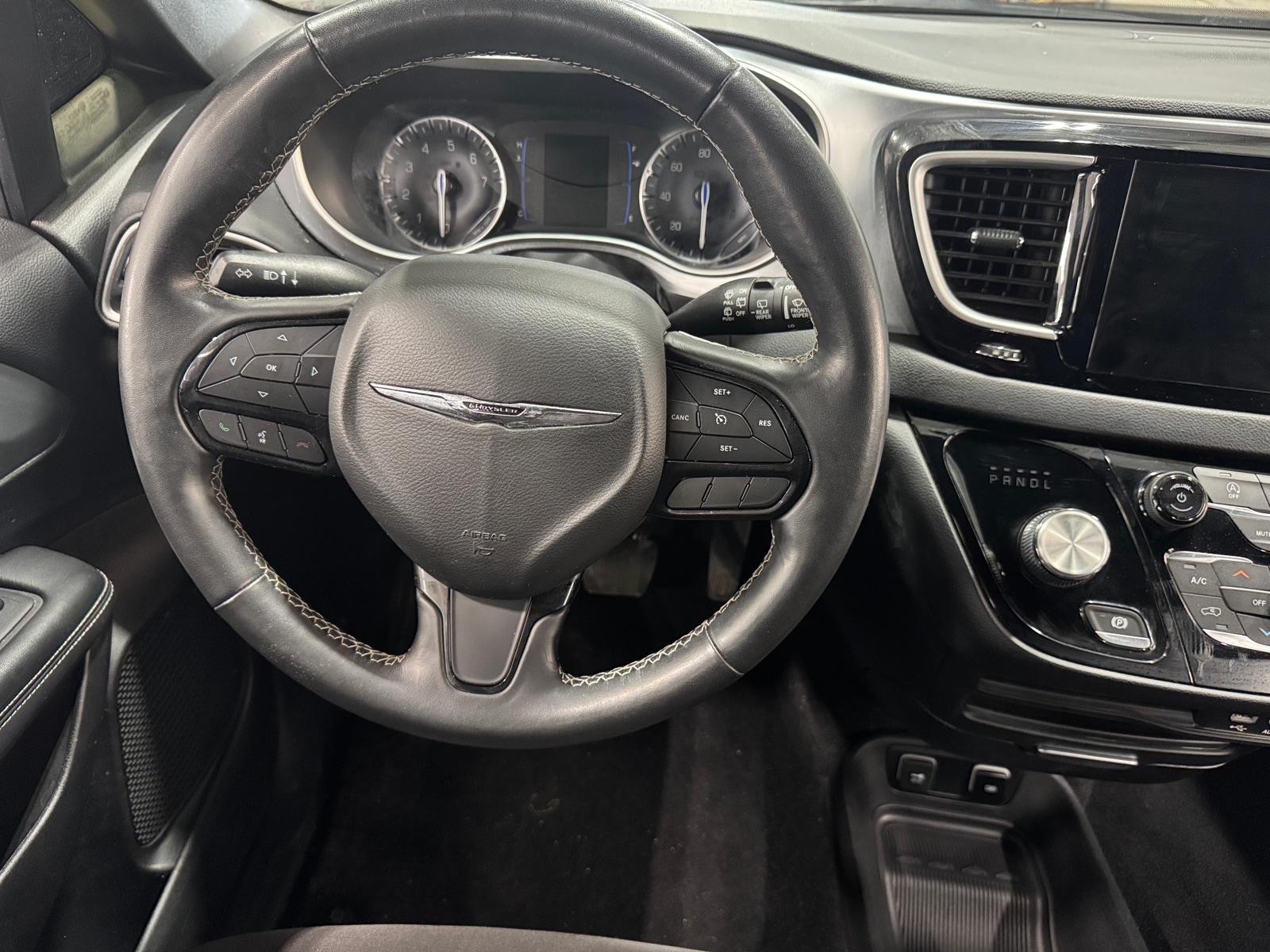 Thumbnail: 2020 Chrysler Pacifica - 5