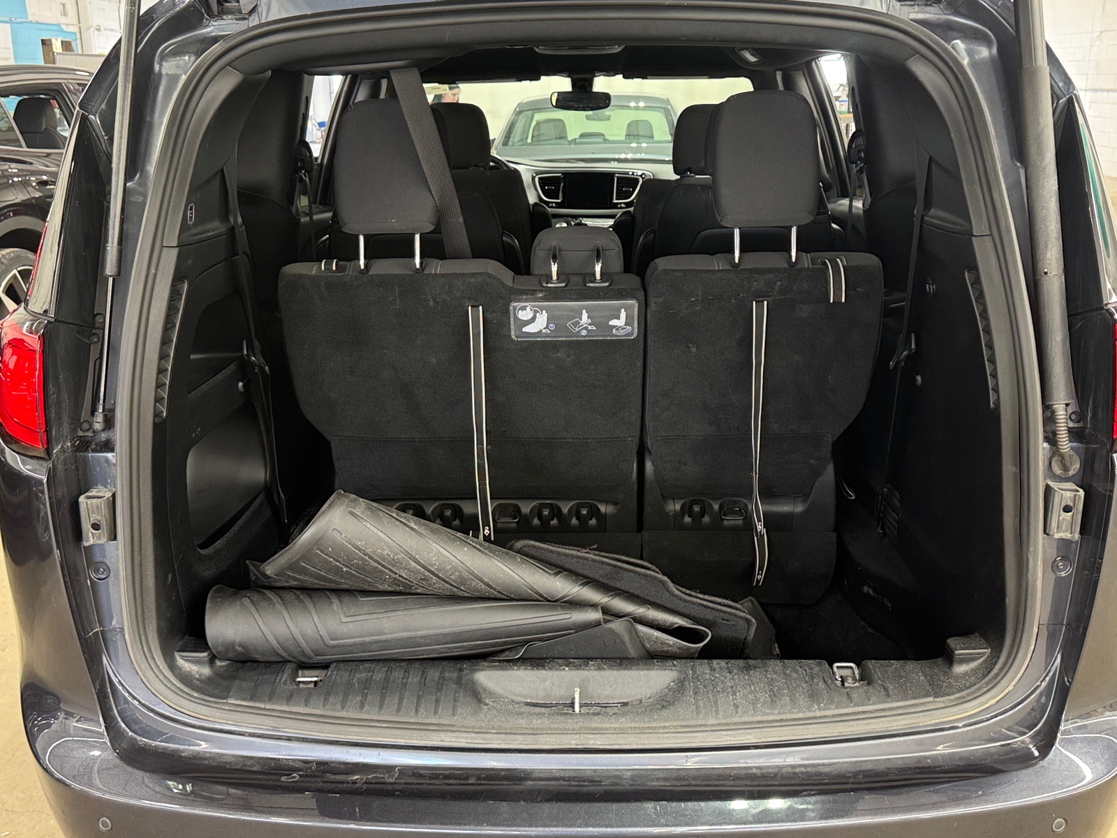 Thumbnail: 2020 Chrysler Pacifica - 7