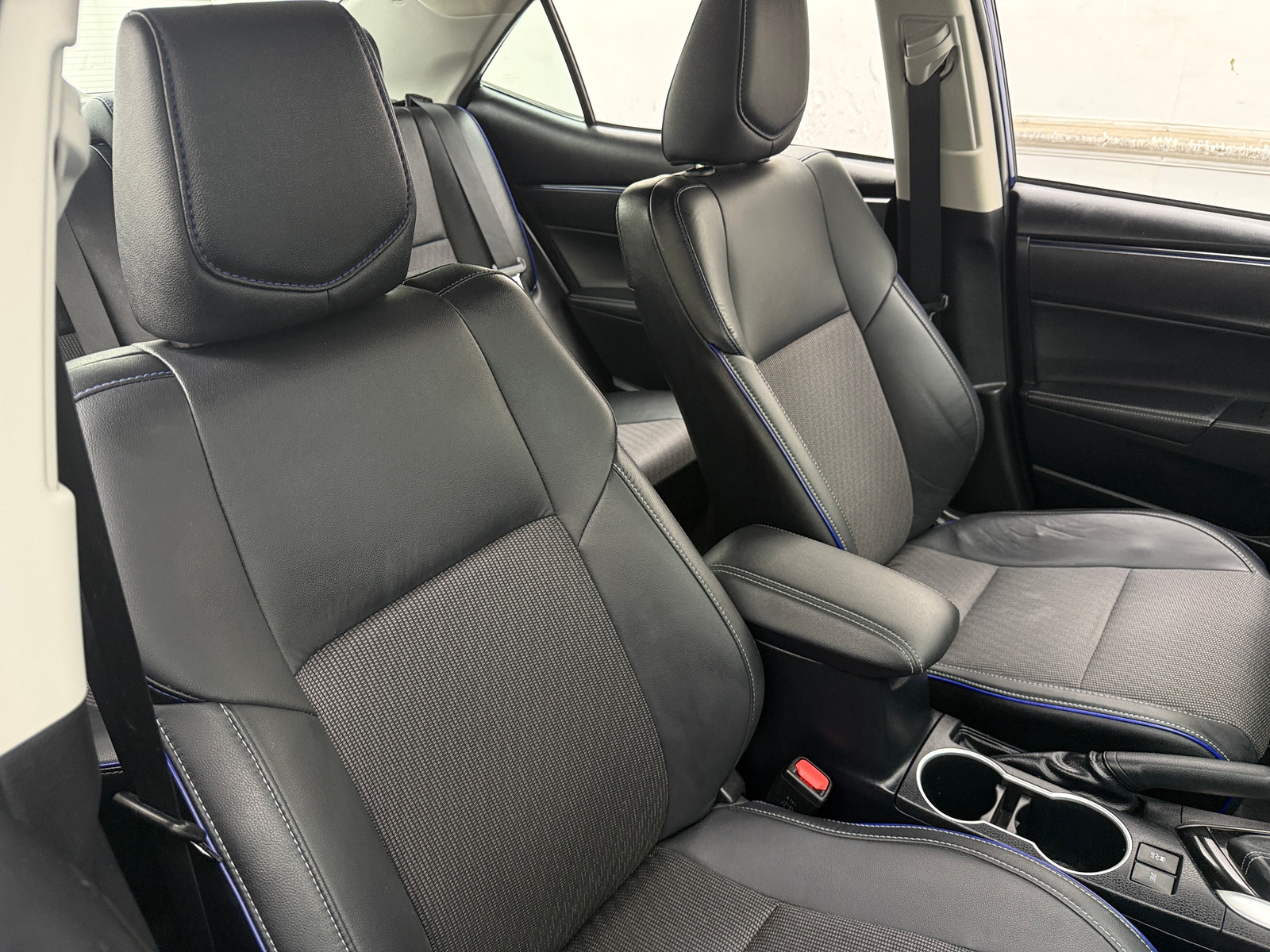 Thumbnail: 2018 Toyota Corolla - 2