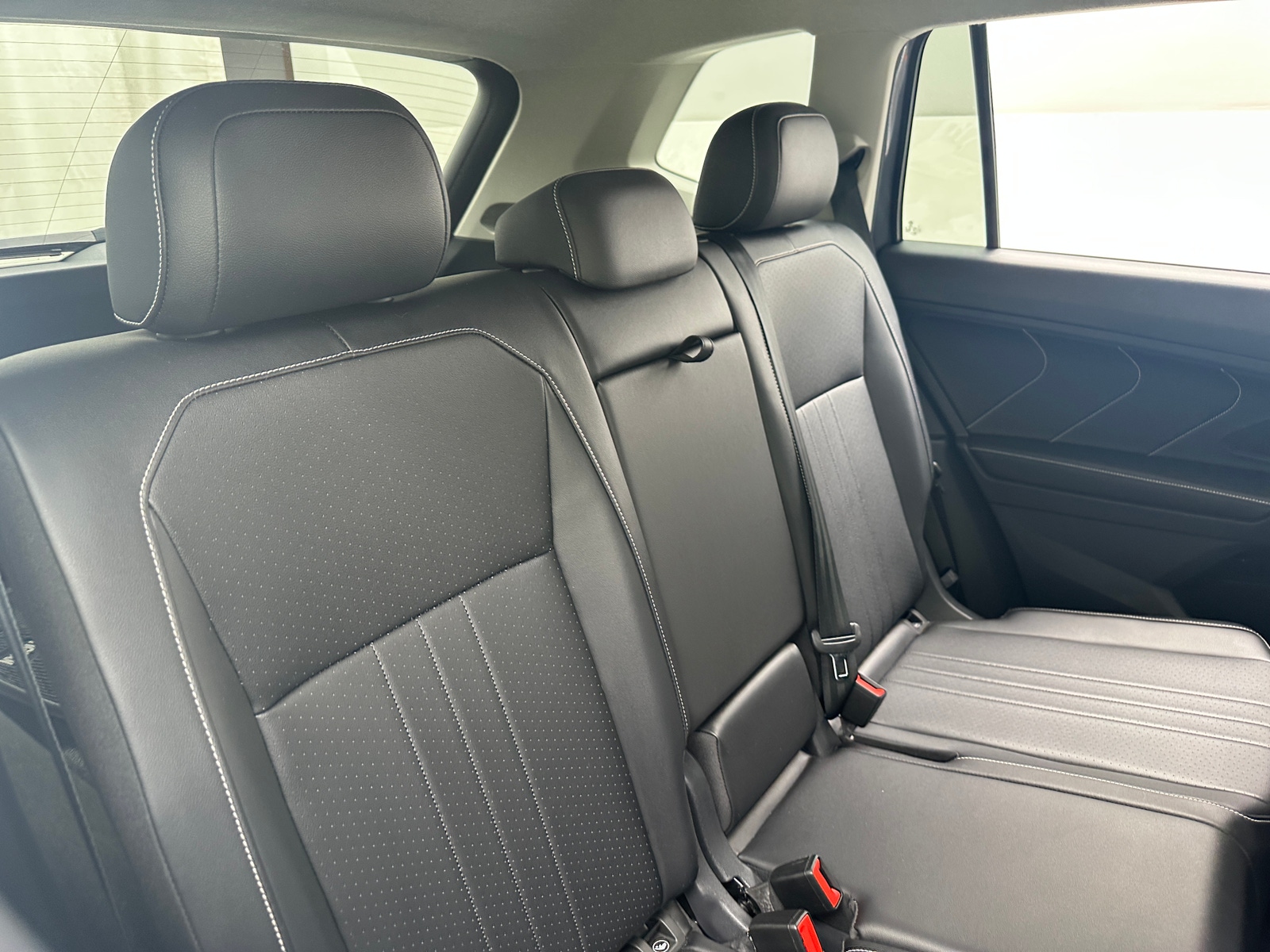 Thumbnail: 2022 Volkswagen Tiguan - 5