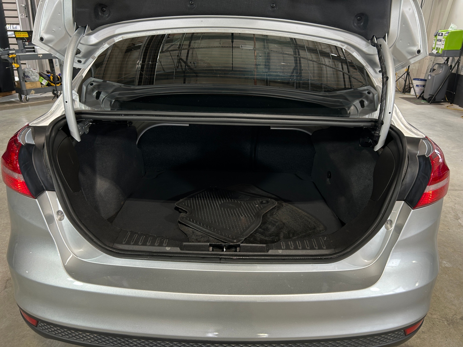 Thumbnail: 2016 Ford Focus - 7