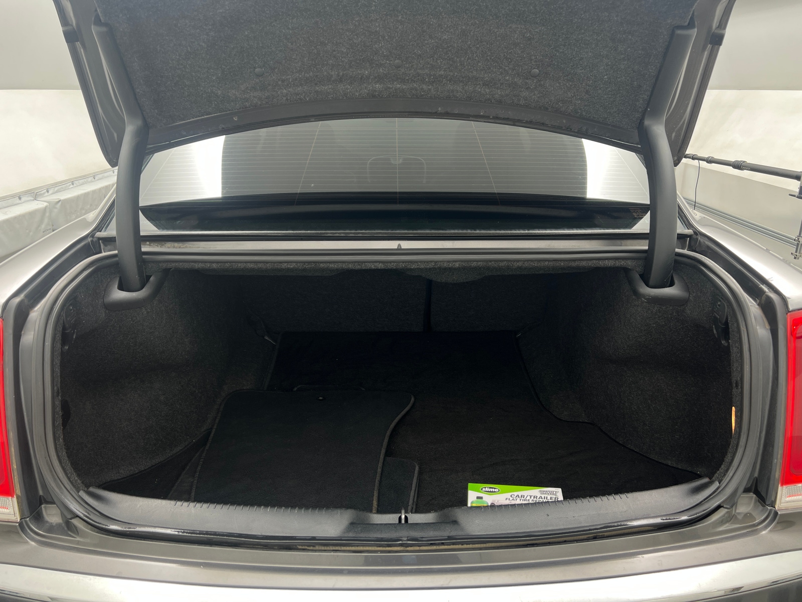 Thumbnail: 2019 Chrysler 300 - 6