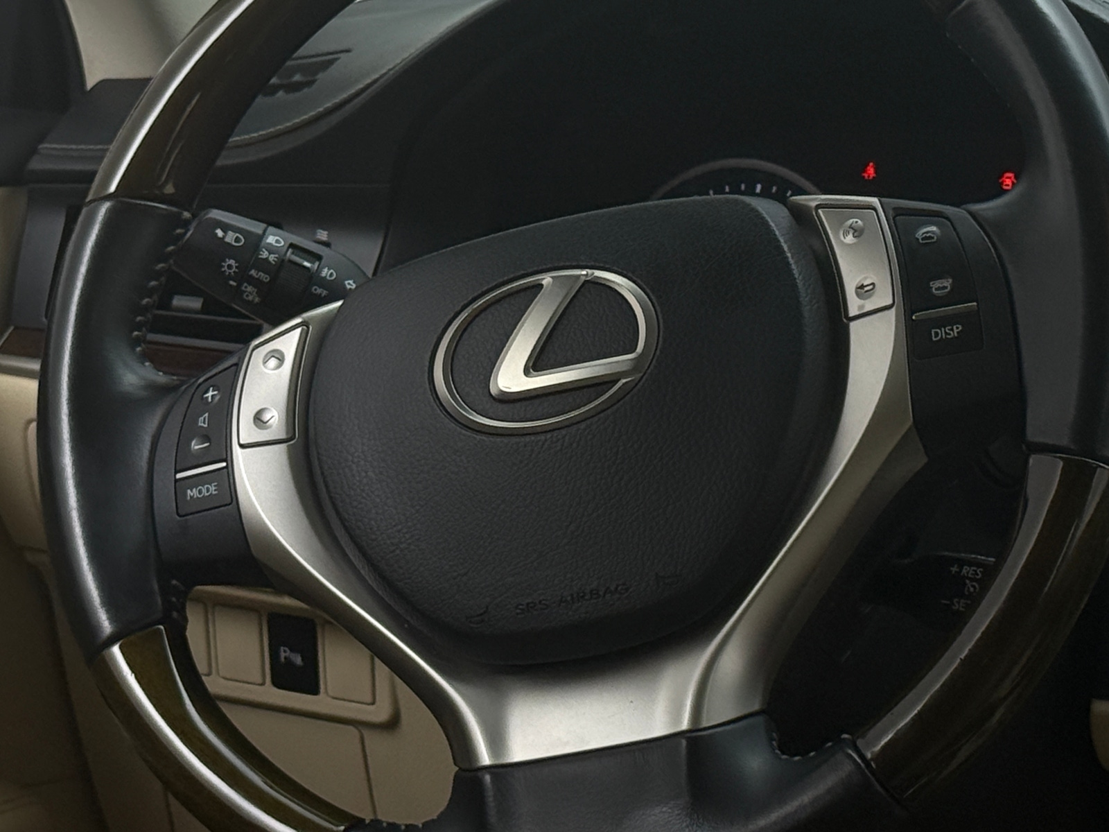 Thumbnail: 2013 Lexus ES - 4
