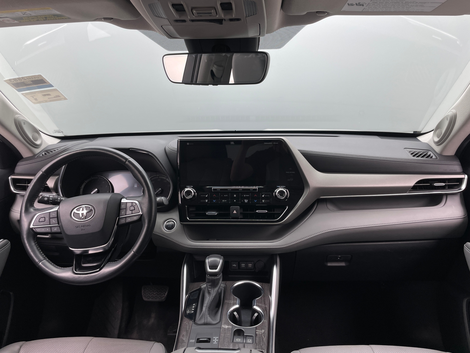 Thumbnail: 2020 Toyota Highlander - 3