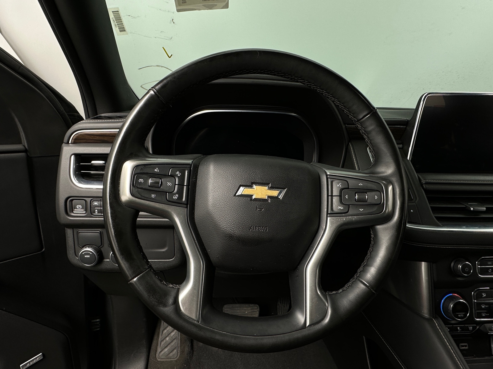 Thumbnail: 2023 Chevrolet Suburban - 4