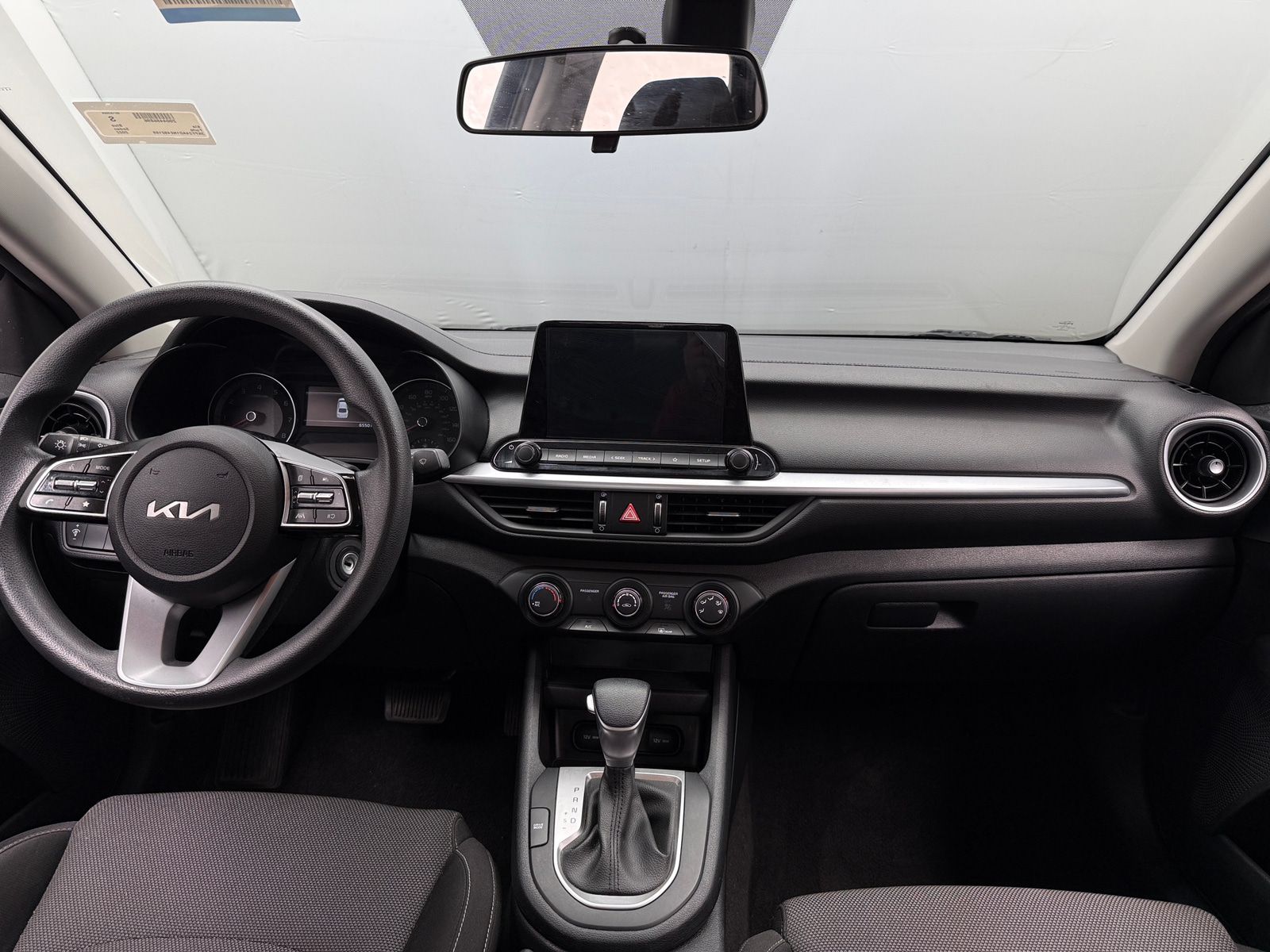 Thumbnail: 2022 Kia Forte - 3