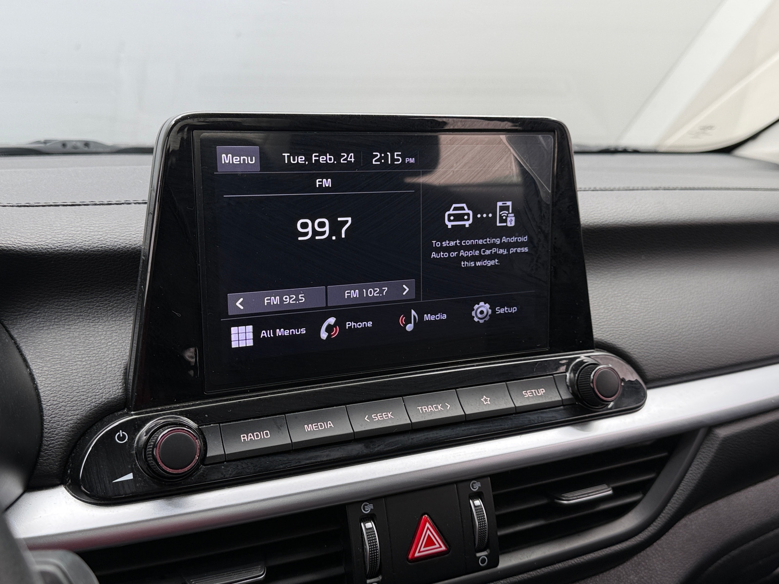 Thumbnail: 2022 Kia Forte - 4