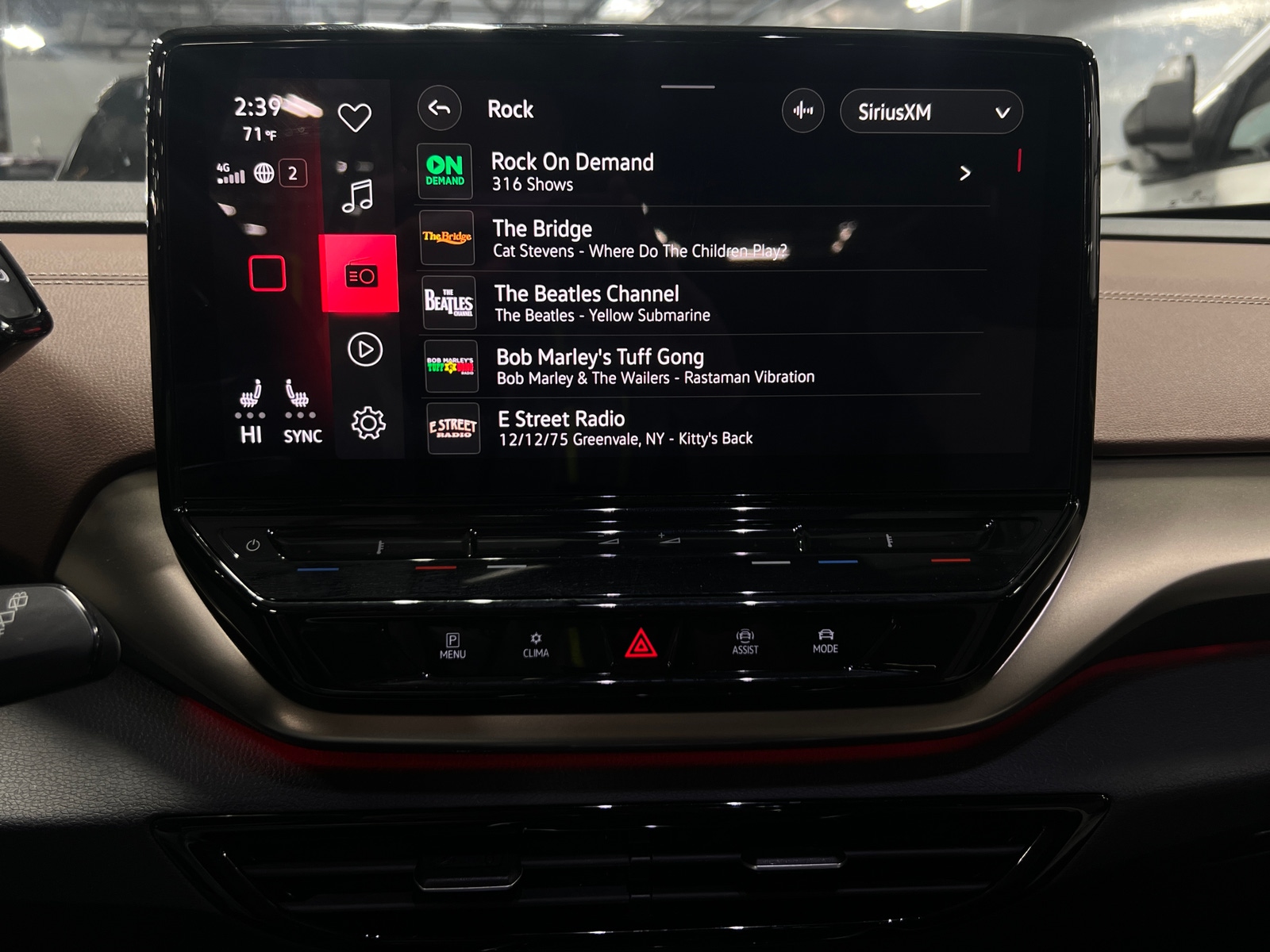 Thumbnail: 2024 Volkswagen ID.4 - 3