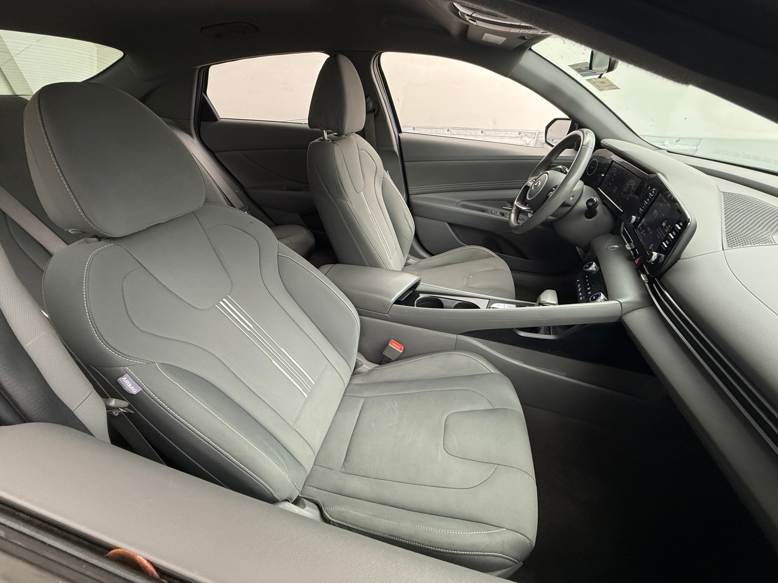 Thumbnail: 2021 Hyundai Elantra - 2