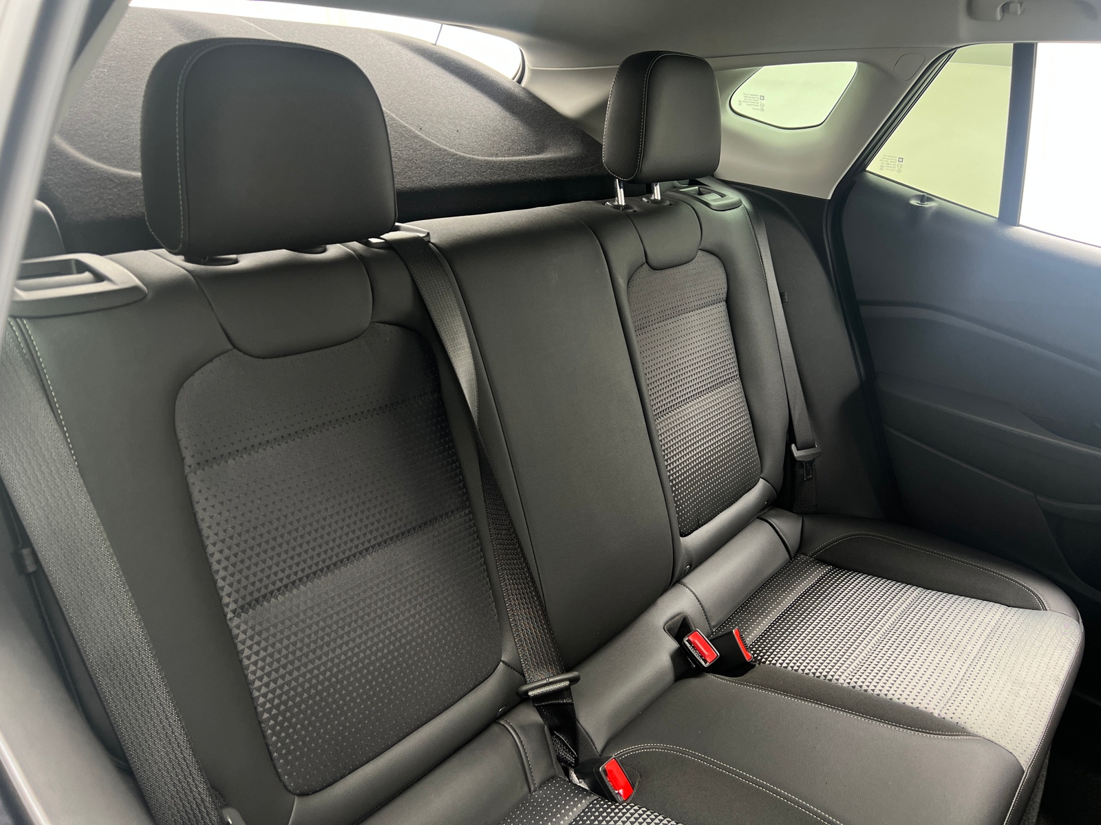 Thumbnail: 2025 Chevrolet Trax - 6