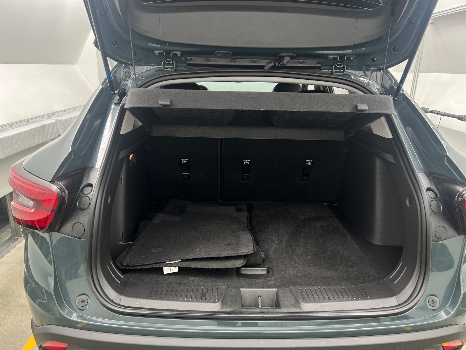 Thumbnail: 2025 Chevrolet Trax - 7