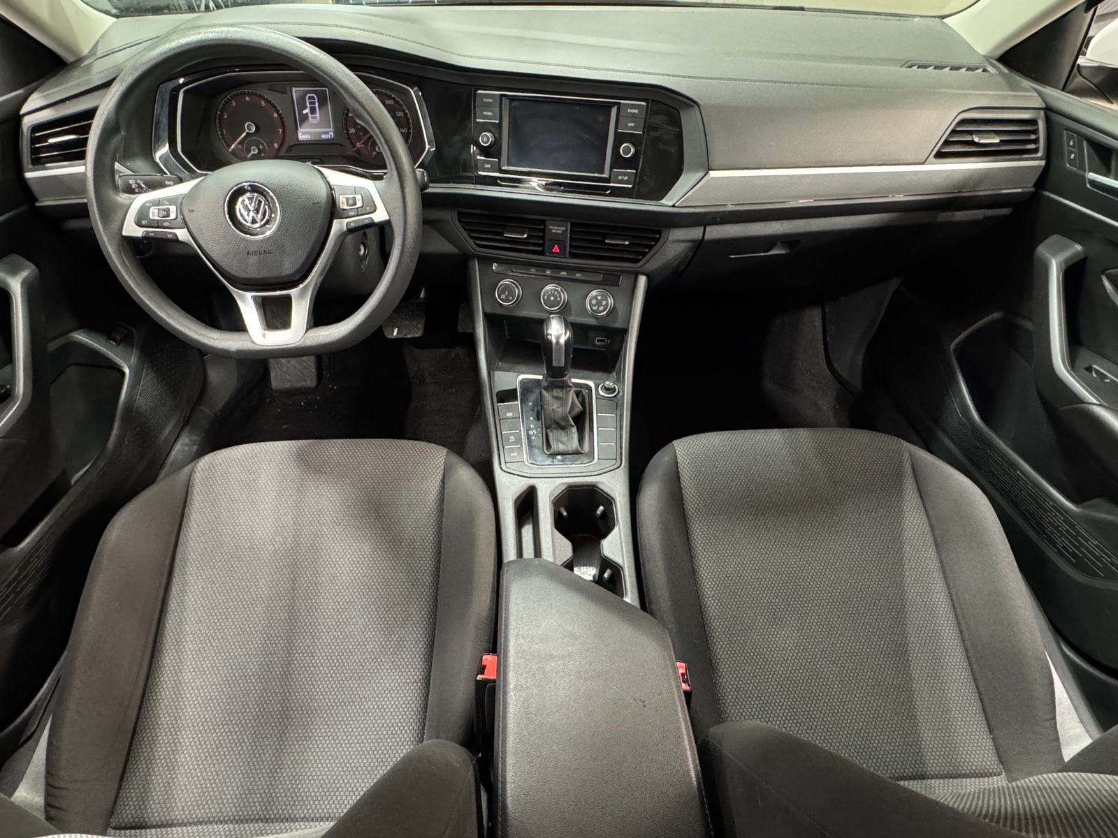 Thumbnail: 2019 Volkswagen Jetta - 3