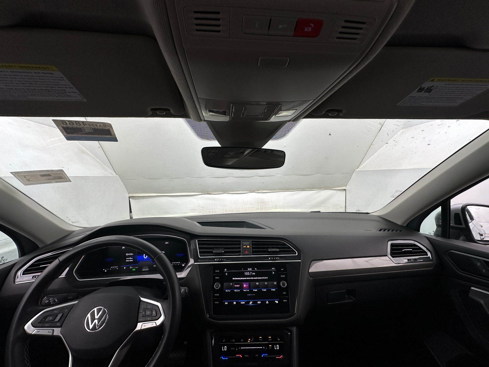 Thumbnail: 2024 Volkswagen Tiguan - 2