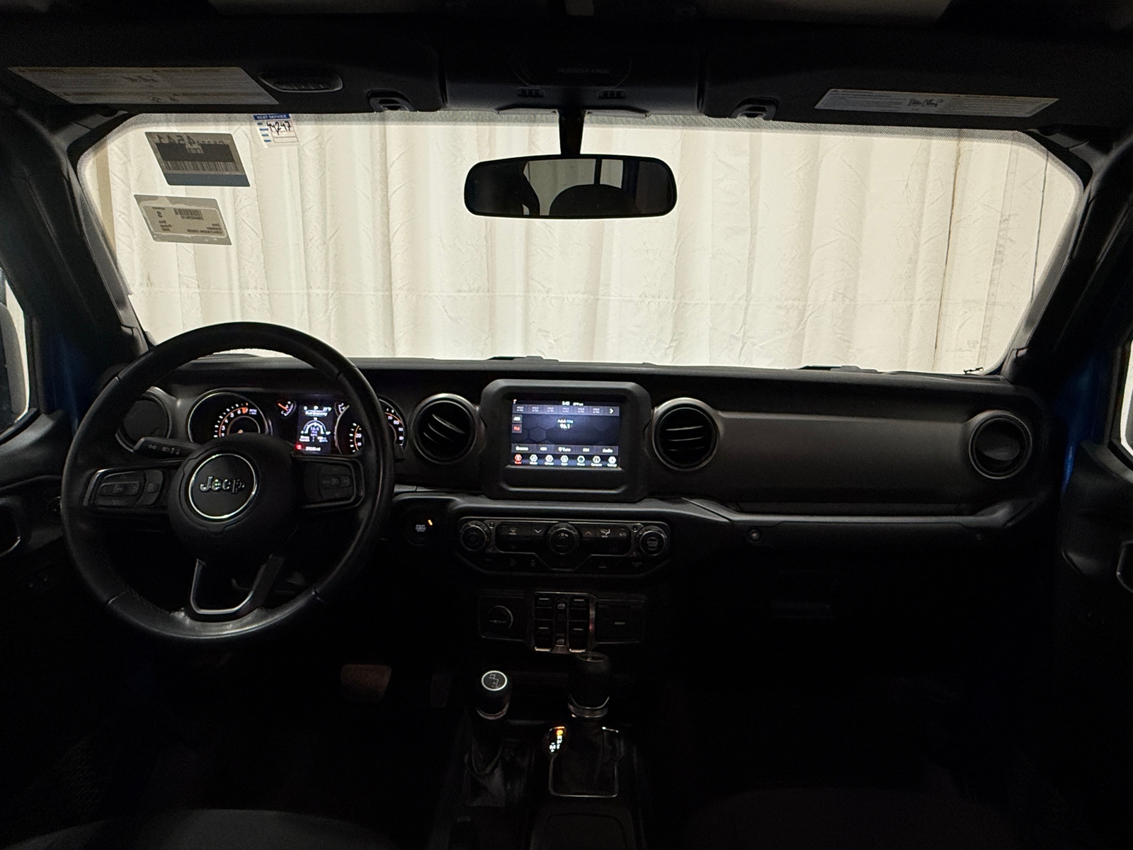 Thumbnail: 2022 Jeep Gladiator - 3