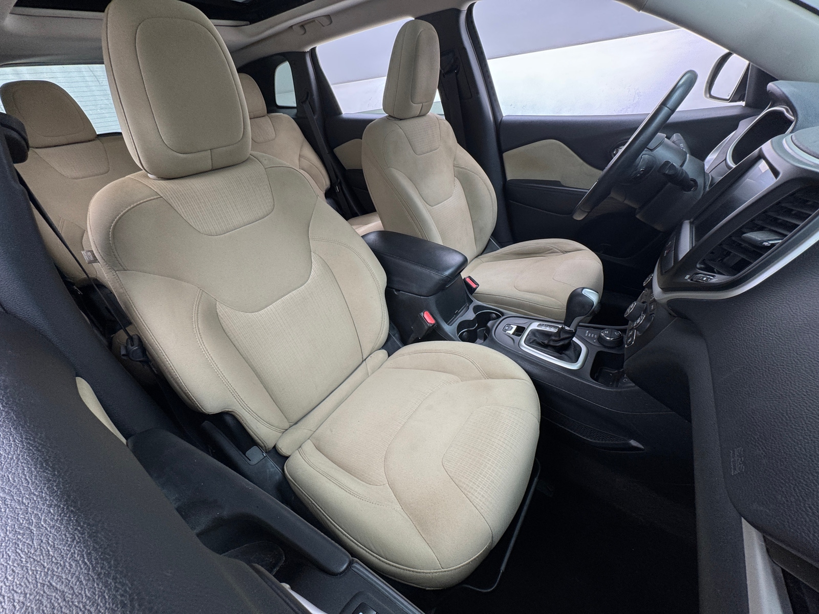 Thumbnail: 2015 Jeep Cherokee - 2