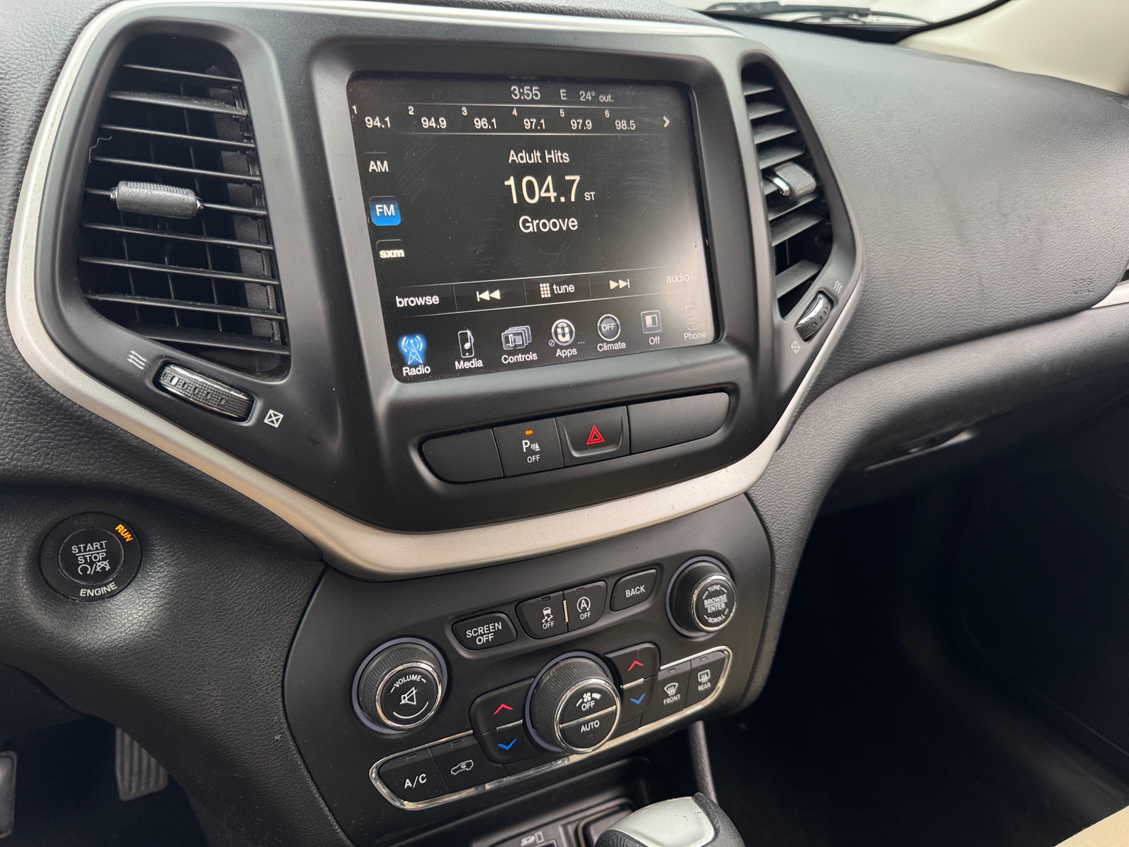 Thumbnail: 2015 Jeep Cherokee - 4