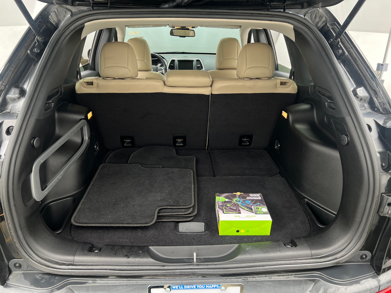 Thumbnail: 2016 Jeep Cherokee - 6