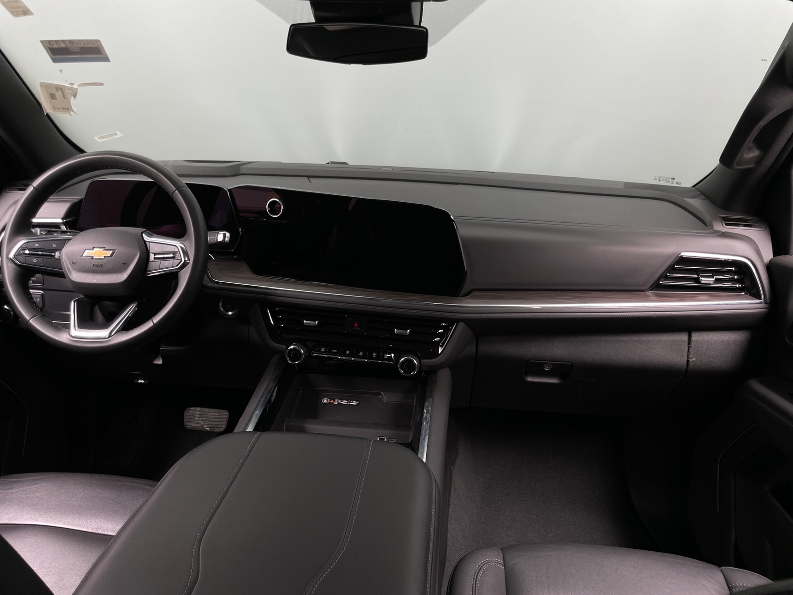 Thumbnail: 2025 Chevrolet Tahoe - 2