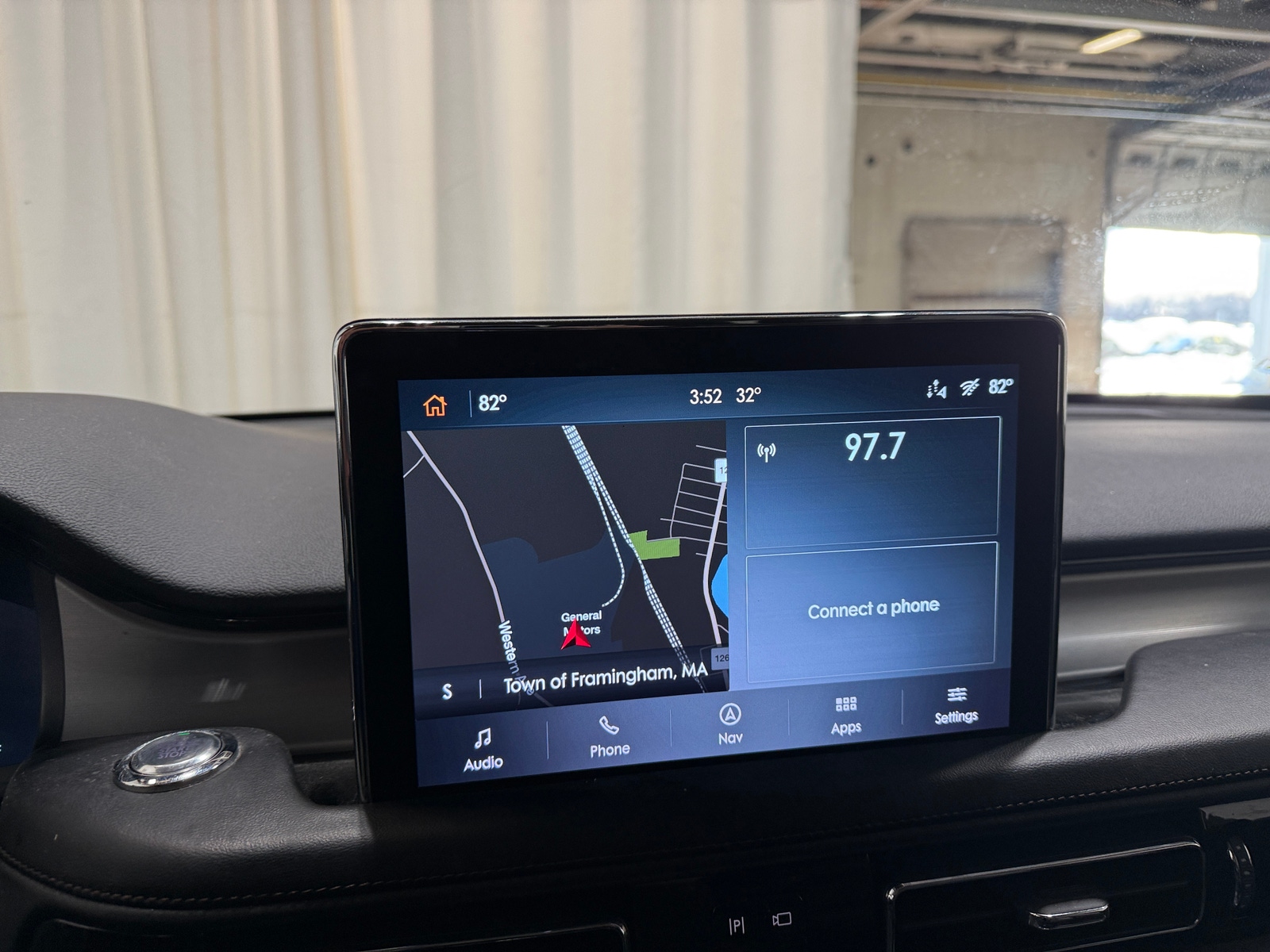 Thumbnail: 2021 Lincoln Aviator - 3