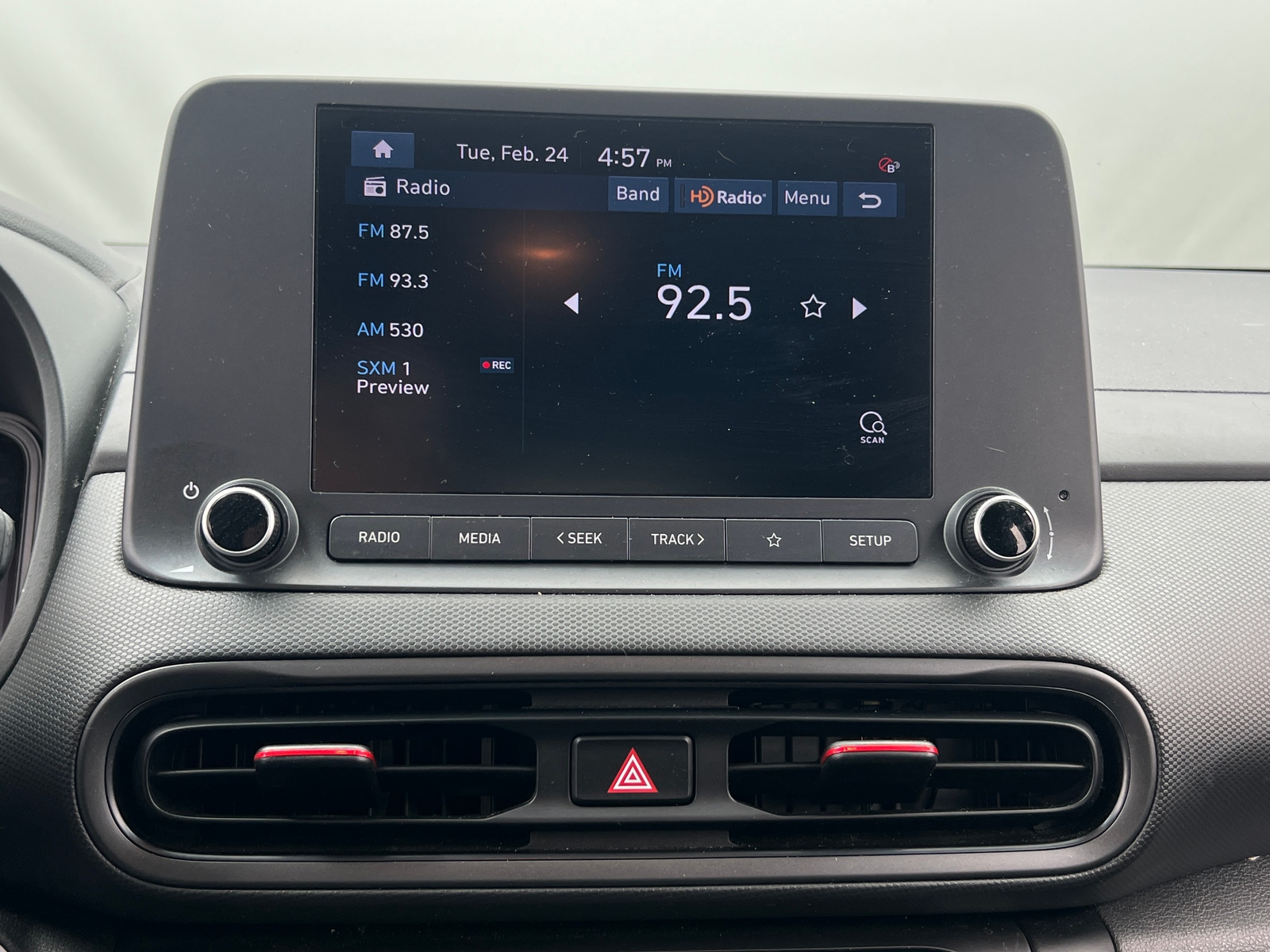 Thumbnail: 2022 Hyundai Kona - 4