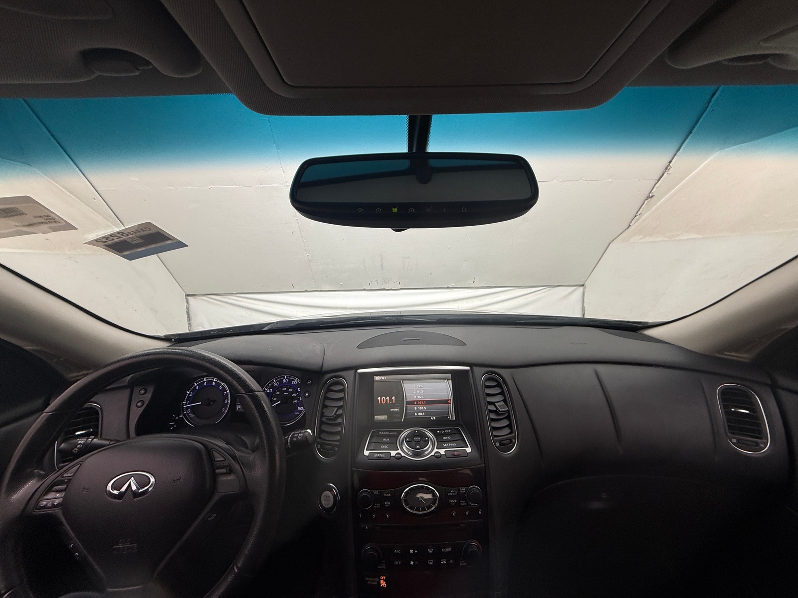 Thumbnail: 2017 INFINITI QX50 - 2