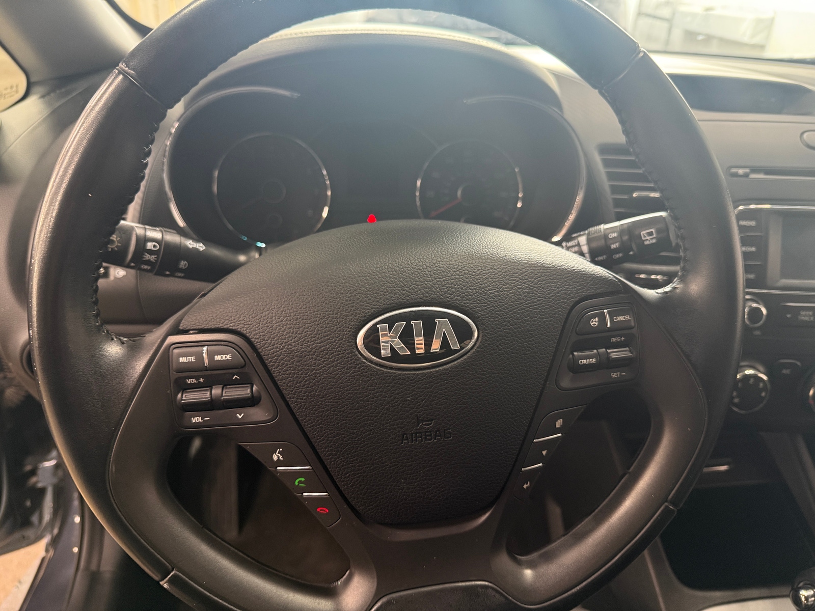 Thumbnail: 2016 Kia Forte - 5