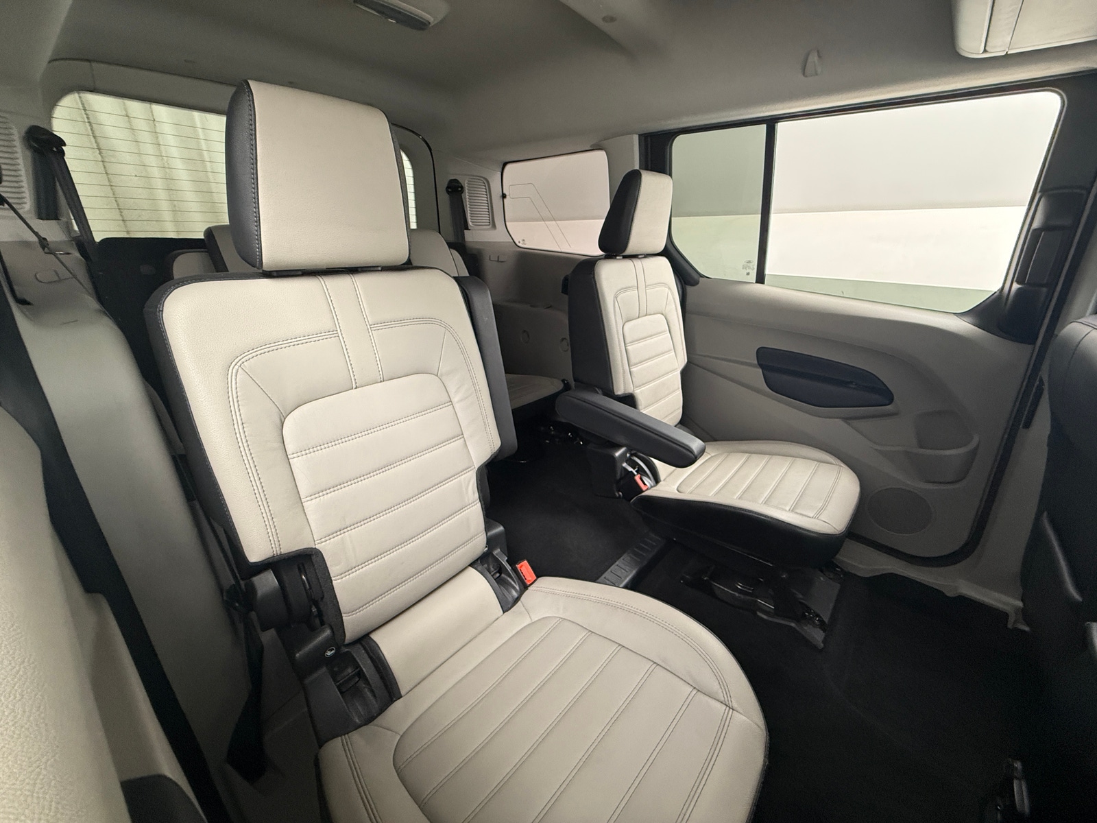 Thumbnail: 2019 Ford Transit Series - 5