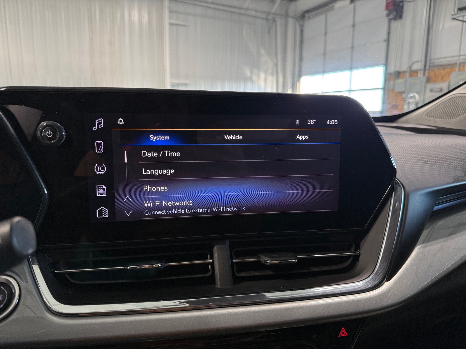 Thumbnail: 2025 Chevrolet Trax - 4