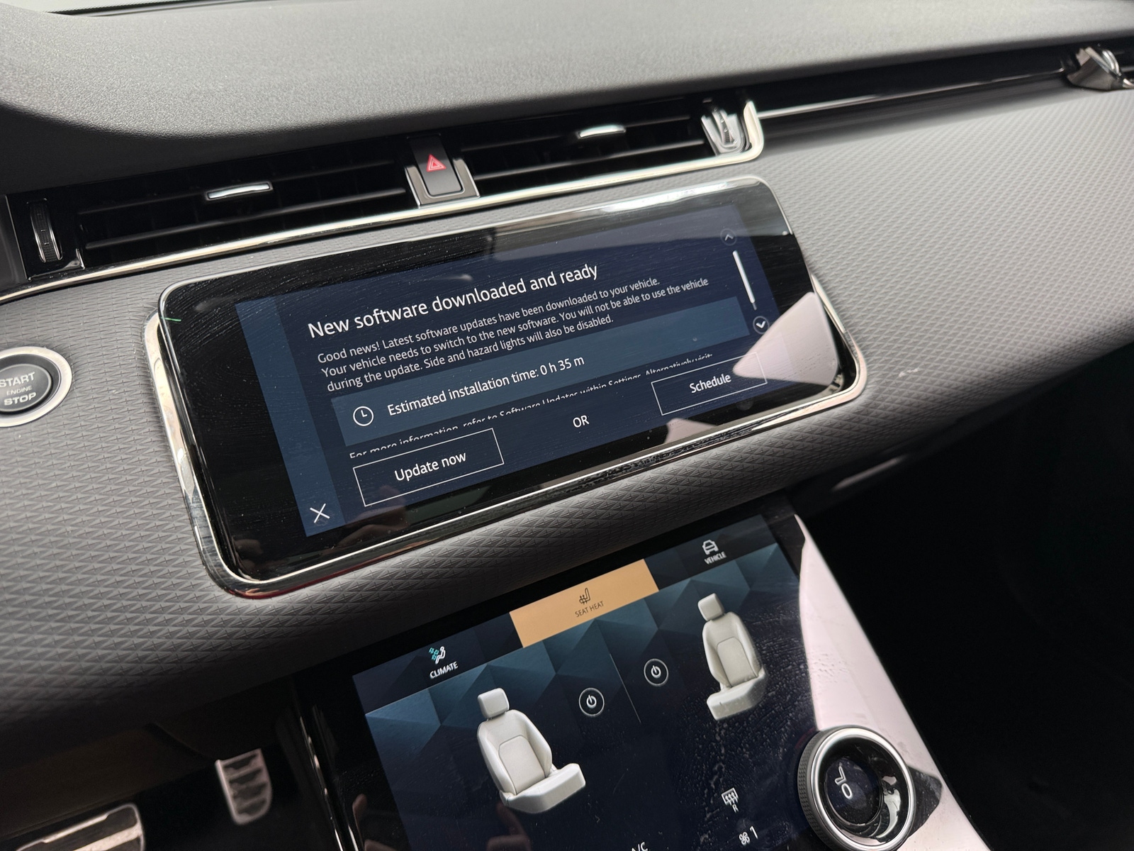 Thumbnail: 2023 Land Rover Range Rover Evoque - 3