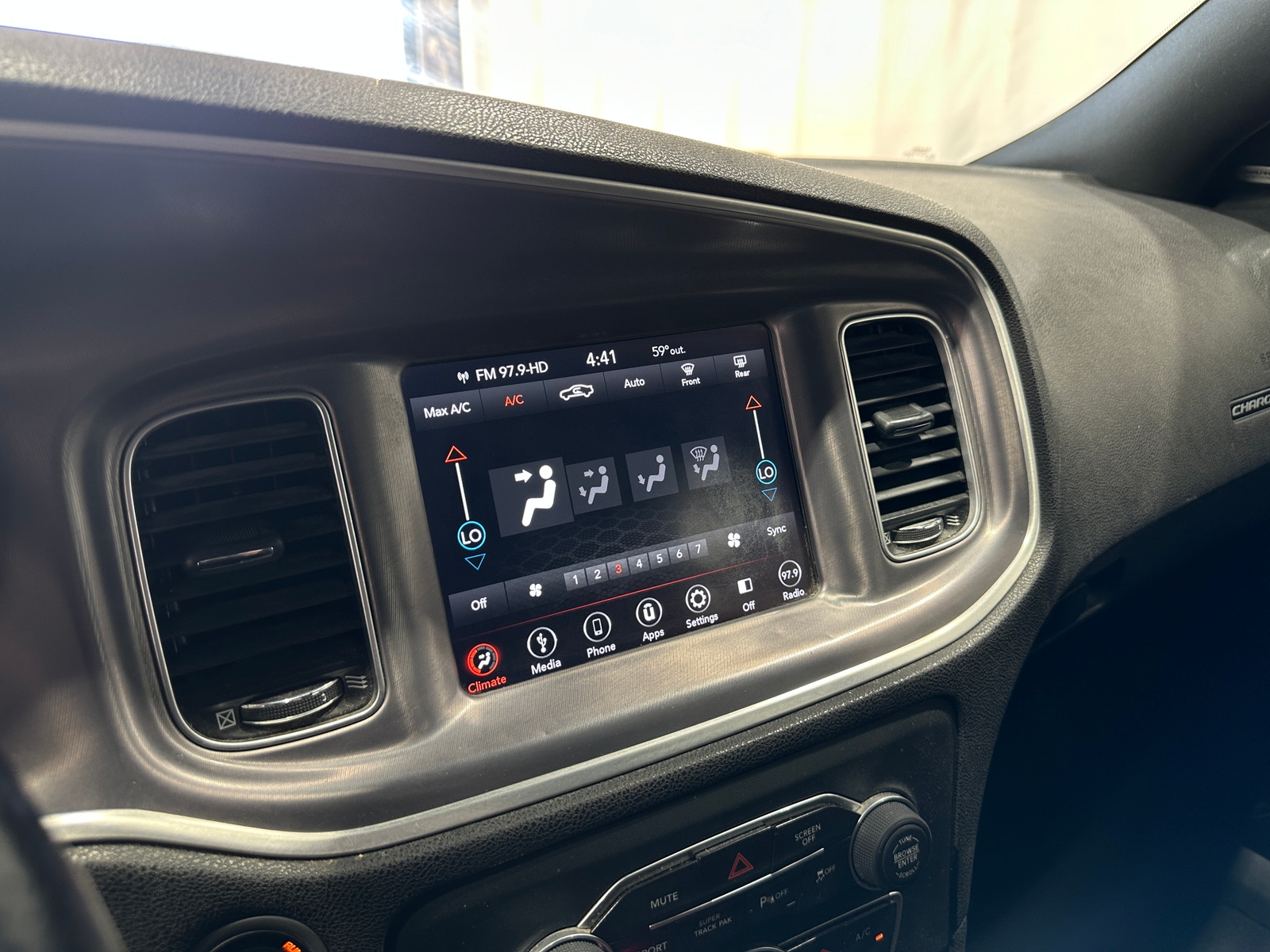 Thumbnail: 2019 Dodge Charger - 4