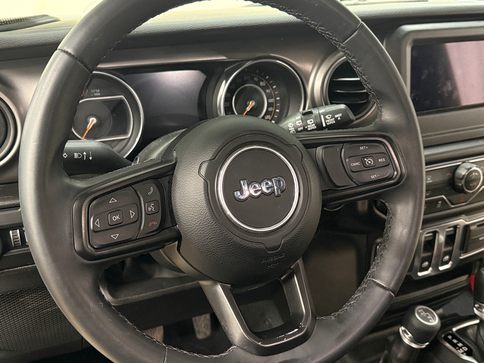 Thumbnail: 2022 Jeep Wrangler - 5