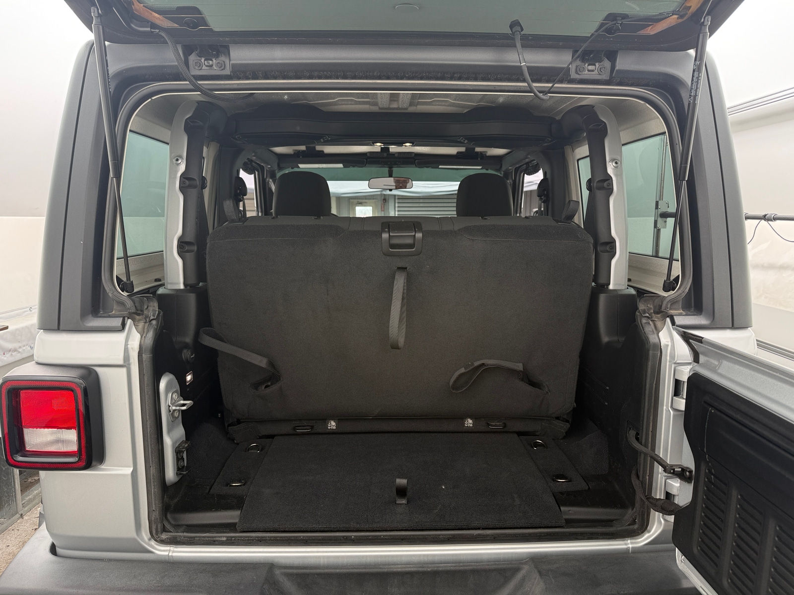 Thumbnail: 2022 Jeep Wrangler - 7