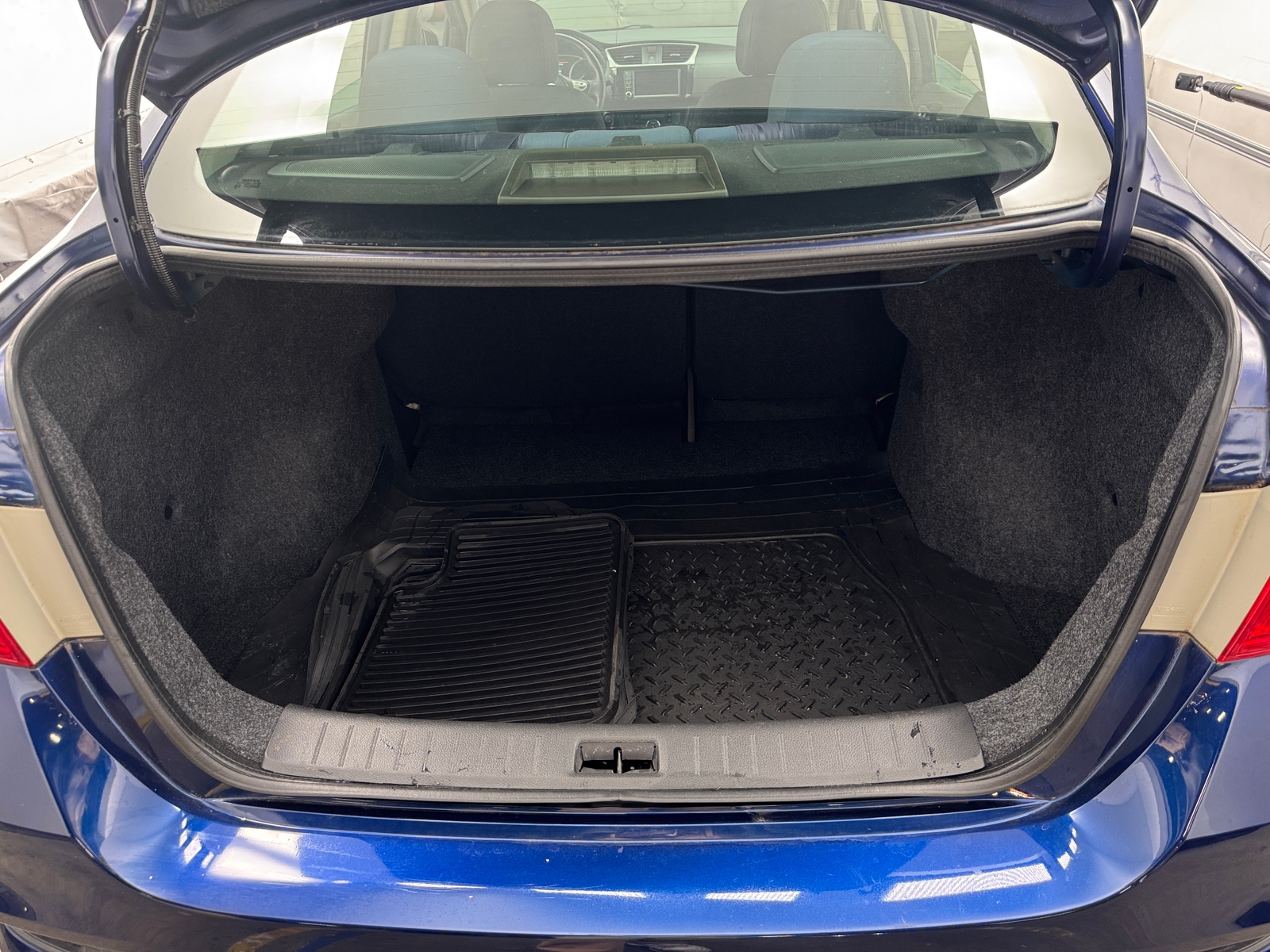 Thumbnail: 2019 Nissan Sentra - 7