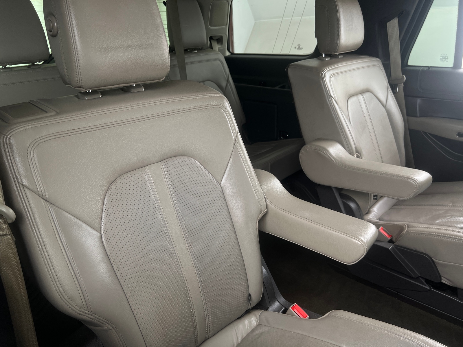 Thumbnail: 2020 Ford Expedition - 5