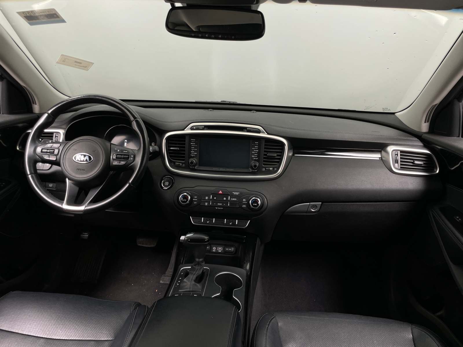 Thumbnail: 2018 Kia Sorento - 2