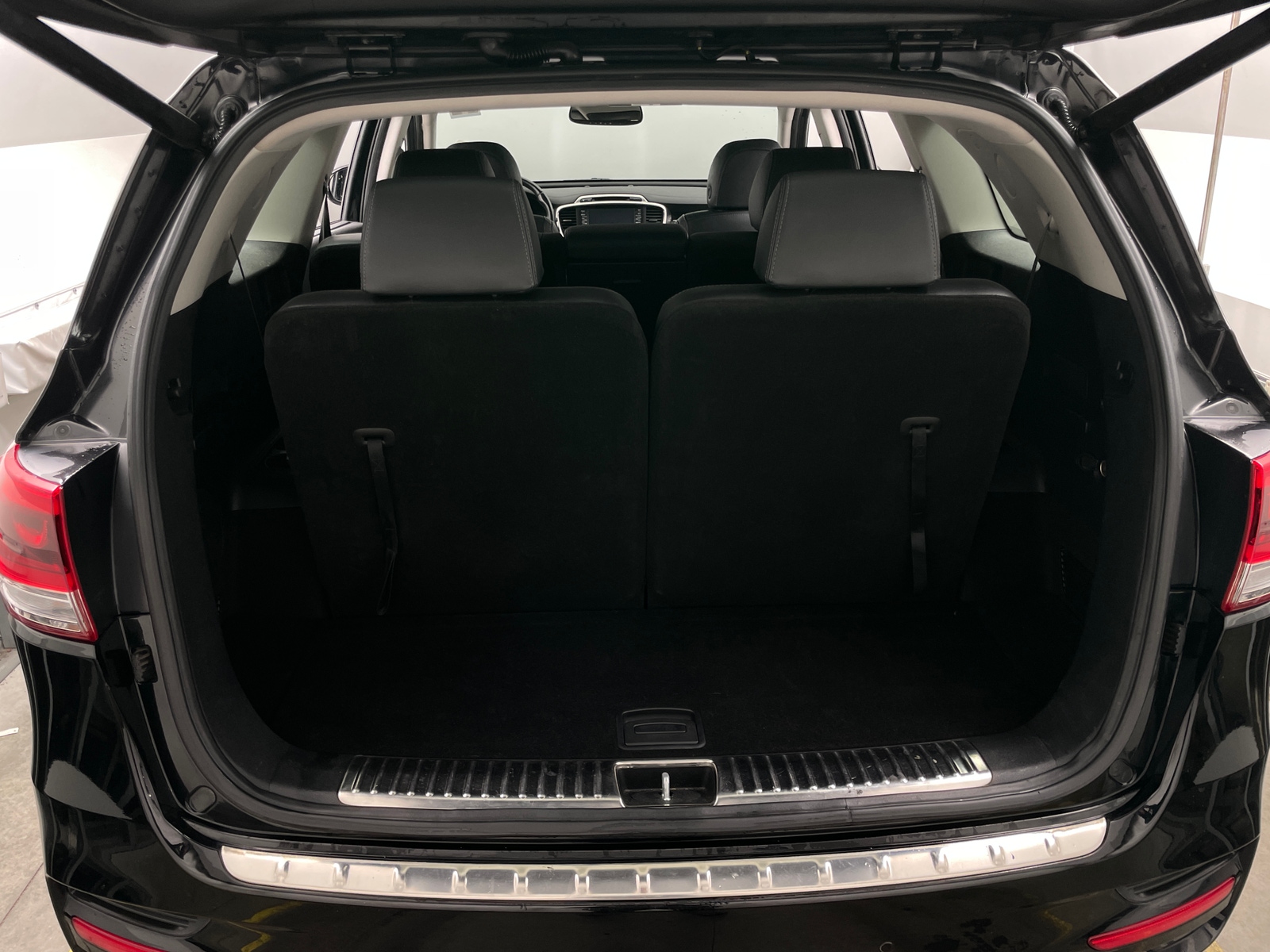 Thumbnail: 2018 Kia Sorento - 6